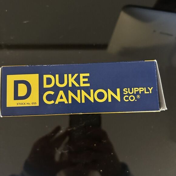 Duke Cannon Busch Beer Soap for Men Sandalwood Scent 10oz Bar - Picture 3 of 4